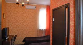 Гостиница Gostinitsa Centr Астрахань Двухместный номер с 2 отдельными кроватями-11